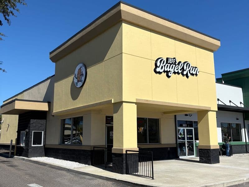 Jeff's Bagel Run Colonial in Orlando, FL